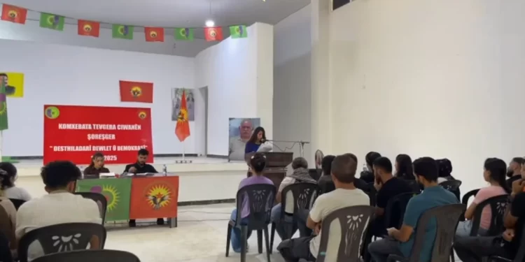 Kobanê’de Gençlerden “İktidar- Devlet ve Demokrasi” Çalıştayı