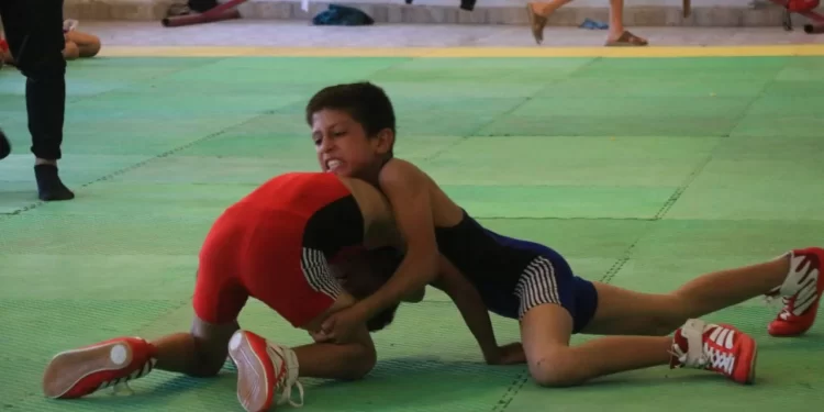 Reqa’da Greko-Romen Güreşi Şampiyonası Düzenlendi