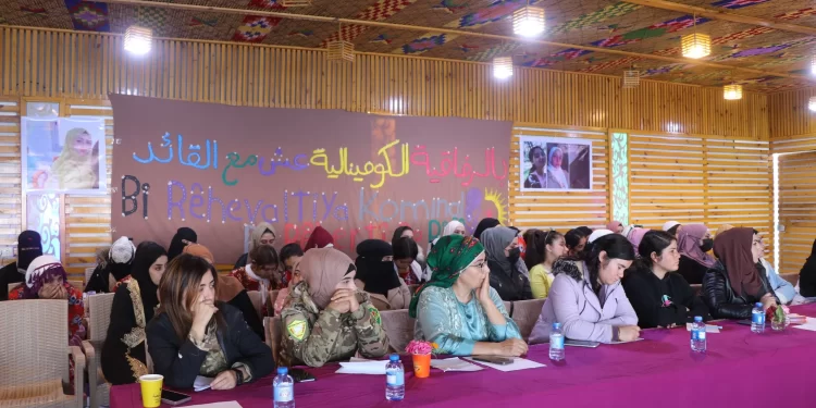Rakka’da Genç Kadınlar Birliği Kadına Yönelik Şiddet Konulu Seminer Düzenledi