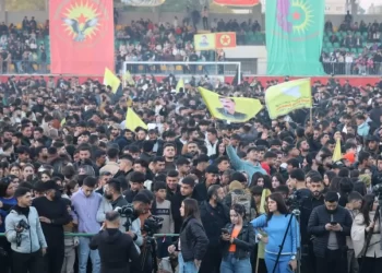Gençler Öncülüğünde Kobanê’de Binlerin Katılımıyla Ulusal Direniş Bayramı Kutlandı