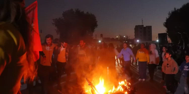 Rakka Gençliği Ulusal Diriliş Bayramını Kutladı