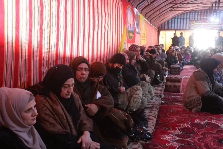 Rakka’da Gençler Şehit Baran Şeremî’nin Taziyesine Katıldı