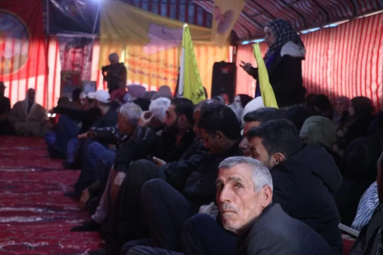 Rakka’da Gençler Şehit Baran Şeremî’nin Taziyesine Katıldı