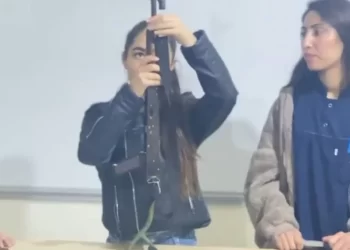 Yekîtiya Xwendekarên Welatparêz’den Kobanê Üniversitesinde Öz Savunma Eğitimi