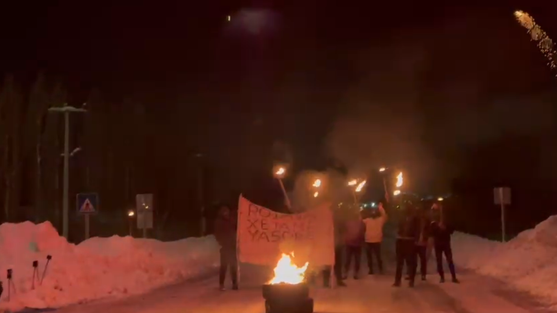 Gever’de Yurtsever Gençler Alanlara Çıktı