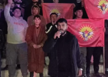 Kobanê Gençlerinden Şêxmeqsûd ve Eşrefiyê Direnişe Destek