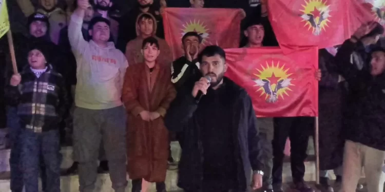 Kobanê Gençlerinden Şêxmeqsûd ve Eşrefiyê Direnişe Destek