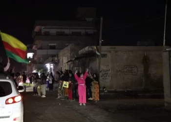 Hesekê’de Devriye Gezen İç Güvenlik Güçlerine Halktan Destek