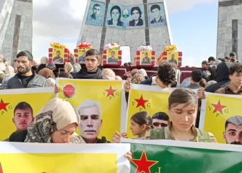 Kobanê 12 Şehidini Uğurladı