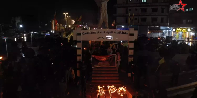 Kobanê Gençliği: “Her zaman Önder Apo’nun Etrafında Kenetleneceğiz”