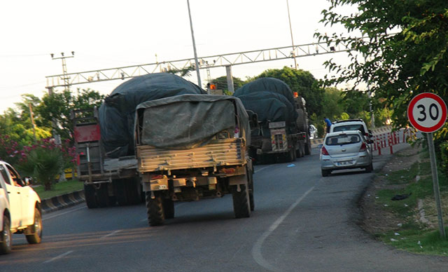 İşgalci Türk ordusundan Efrin’e askeri sevkiyat