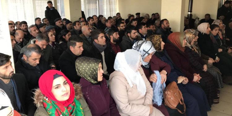 100’ü aşkın yerde halk toplantıları