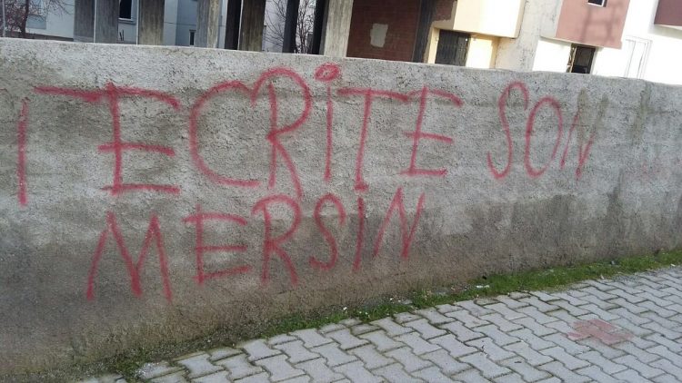 Amed ve Mersin’de HDP’li gençlerden eylemler