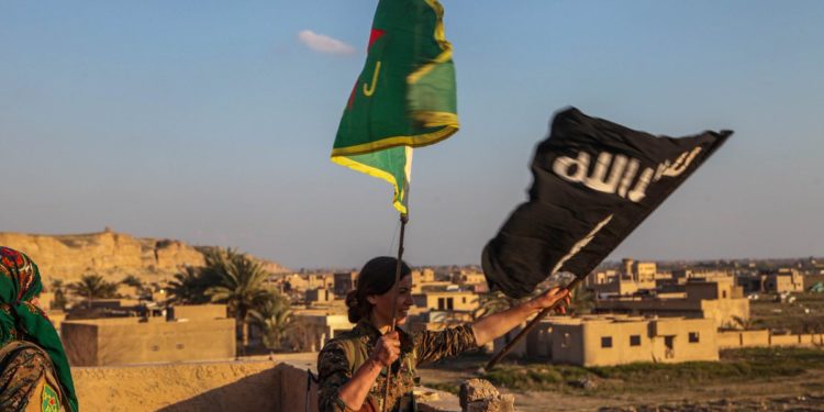 ÖZEL – Zulmün Karanlığından Özgürlüğe Yürüyüş – 3: Rindêxan geleneğinin taşıyıcısı Nura Kasım