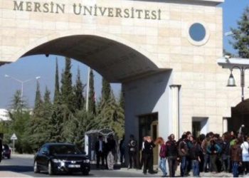Mersin Üniversitesinde Halklar Önderi Abdullah Öcalan’ın “Gençliğe Sesleniş” konuşması dinletildi