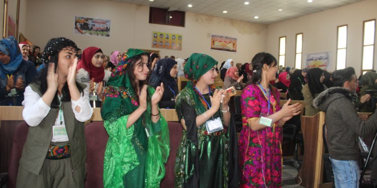 Minbic’te genç kadınlar 1’inci konferansını gerçekleştirdi