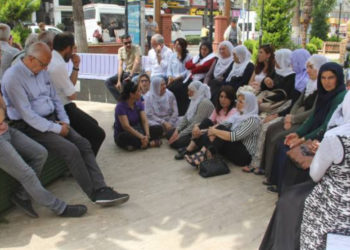 Mersin’de direnişçi yakınlarında eylem