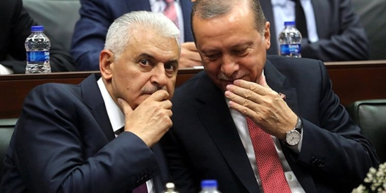 AKP’de Kimin Kuyusu Kazılıyor?