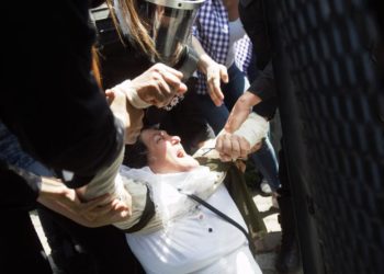 Bakırköy’de faşist polis ailelere saldırdı: 6 yurttaş sürüklenerek gözaltına alındı