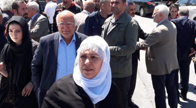 ‘Başka annelerin çocukları onların elini öpüyor, bizimkiler ölüm mücadelesi veriyor’