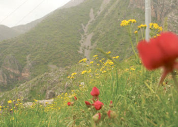 Düşlerin yarım kalmadığı yerlere gidelim