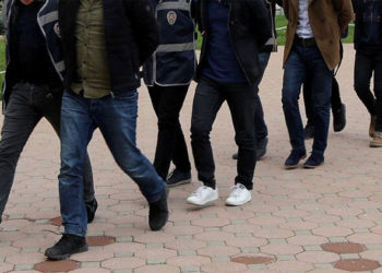 İzmir’de siyasi soykırım operasyonu: 12 yurttaş gözaltına alındı
