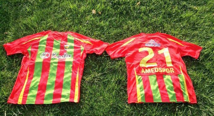 Faşist Cezaevi yönetimi tutuklulara Amedspor forması vermiyor!