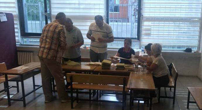 Sandıkların yüzde 55’i açıldı: Binali yüzde 11 geride