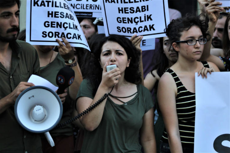 Üniversite öğrencileri: ‘ODTÜ tek adama biat etmeyecek!’