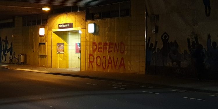 Köln’de Türk işgalciliğine karşı yazılama yapıldı