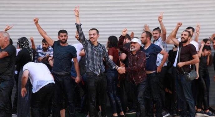 Bir Halk Direnmeye Karar Verirse, Her Türlü Hesapları Boşa Çıkarabilir