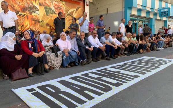 Amed’de direniş 18’inci gününde