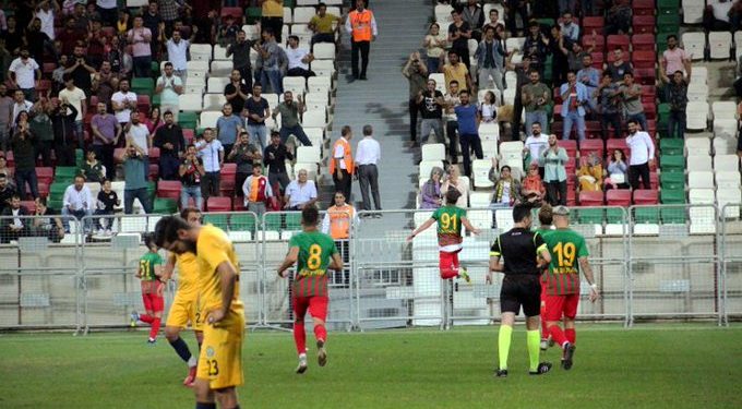 Amed Spor üst tura yükseldi