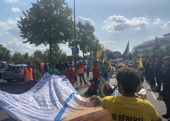 SON DAKİKA – Uzun Yürüyüş eylemcileri polis çemberinde – YENİLENDİ