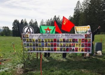 Ölümsüzleşen enternasyonalist savaşçılar için ağaç dikme etkinliği