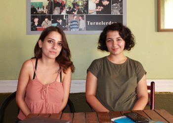 Devrimci Gençlik Dernekleri üyeleri: Gençlik toplumsal mücadelede ön safta olandır