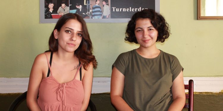 Devrimci Gençlik Dernekleri üyeleri: Gençlik toplumsal mücadelede ön safta olandır