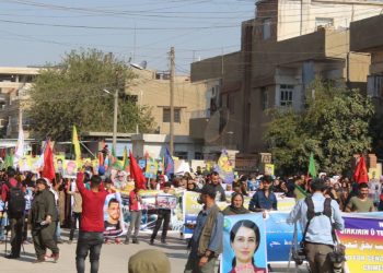 Qamişlo halkı işgal saldırılarına karşı yürüdü