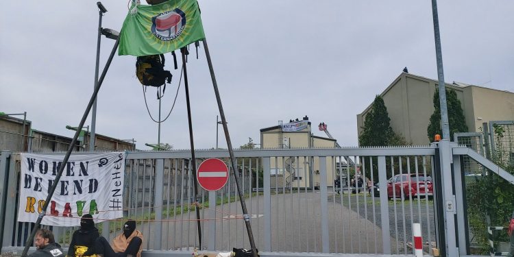 Kassel’de Türk devletinin Rojava kullandığı ağır silahları üreten fabrikada eylem