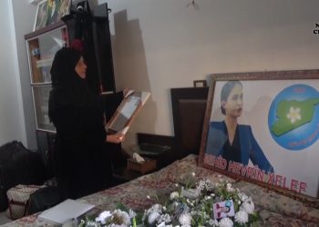 Şehit Hevrîn’in annesi: Hevrîn’e yapılan saldırıya karşı tüm dünya kadınları birleşmeli