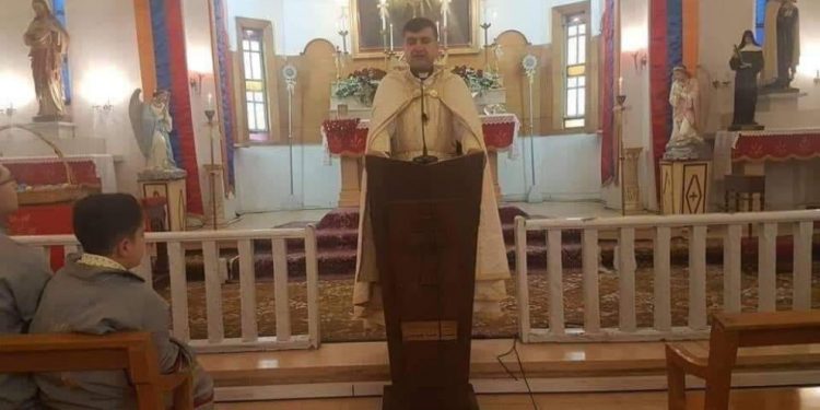 Qamişlo Ermeni Kilisesi rahibi ve babası katledildi