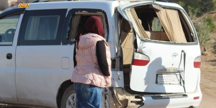 Kobanêliler bir kez daha işgalci konvoyu taşladı