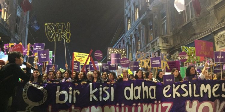 25 Kasım: Kadınlar ‘Ölmek istemiyoruz’ dedi, faşist polis saldırdı