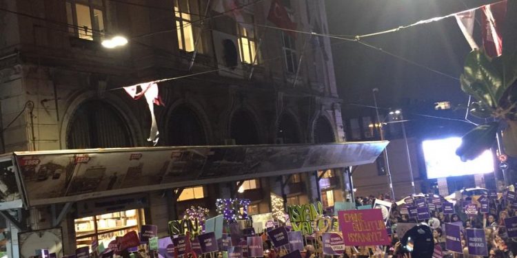 25 Kasım: Kadınlar ‘Ölmek istemiyoruz’ dedi, faşist polis saldırdı