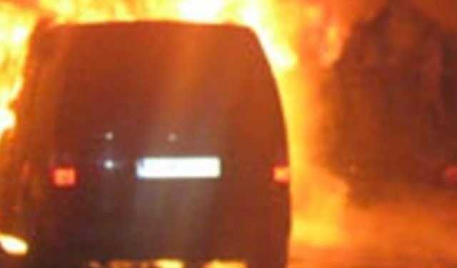 SON DAKİKA- İntikam Birimlerinden eylem: 3 lüks araç ateşe verildi