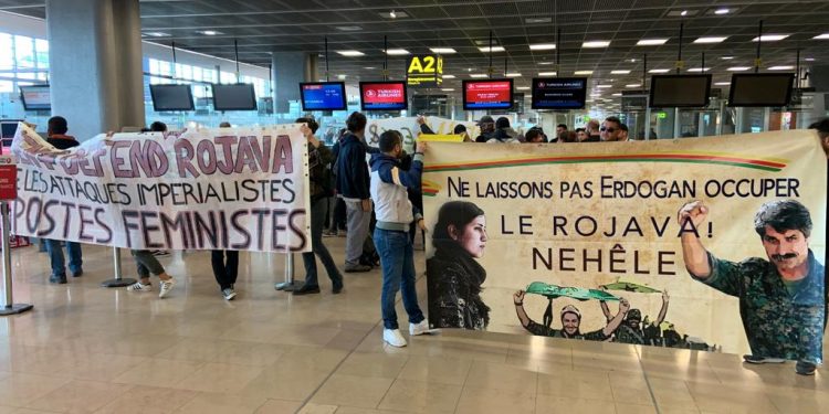 Marsilya Havaalanı’nda sivil itaatsizlik eylemi