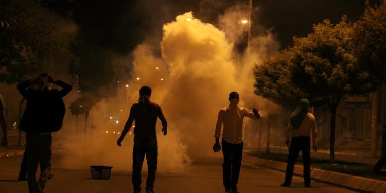 İntikam birimleri işgalci Türk polislerine vurdu