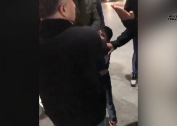 Faşist işgalci Türk polisi 11 yaşındaki çocuğu işkenceyle gözaltına almak istedi!