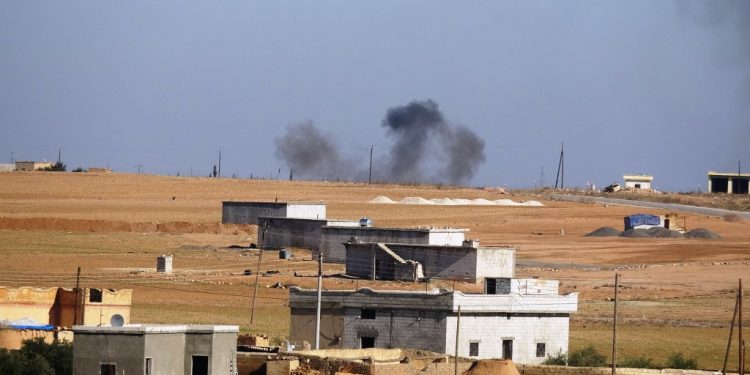 ​​​​​​​Cehbê köyü işgalcilerce bombalanıyor