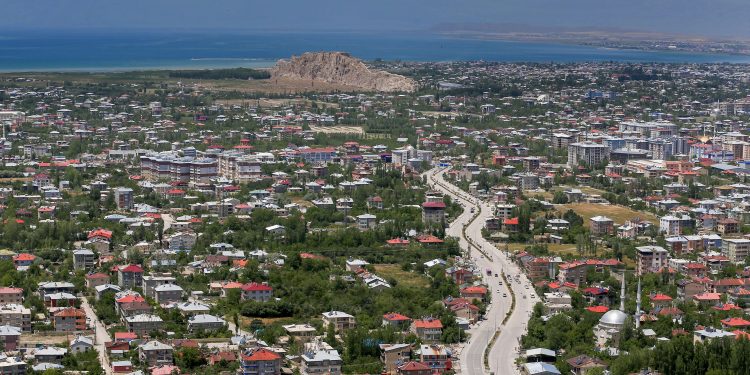 İşgalci Türk devleti, aileleri tehdit ediyor